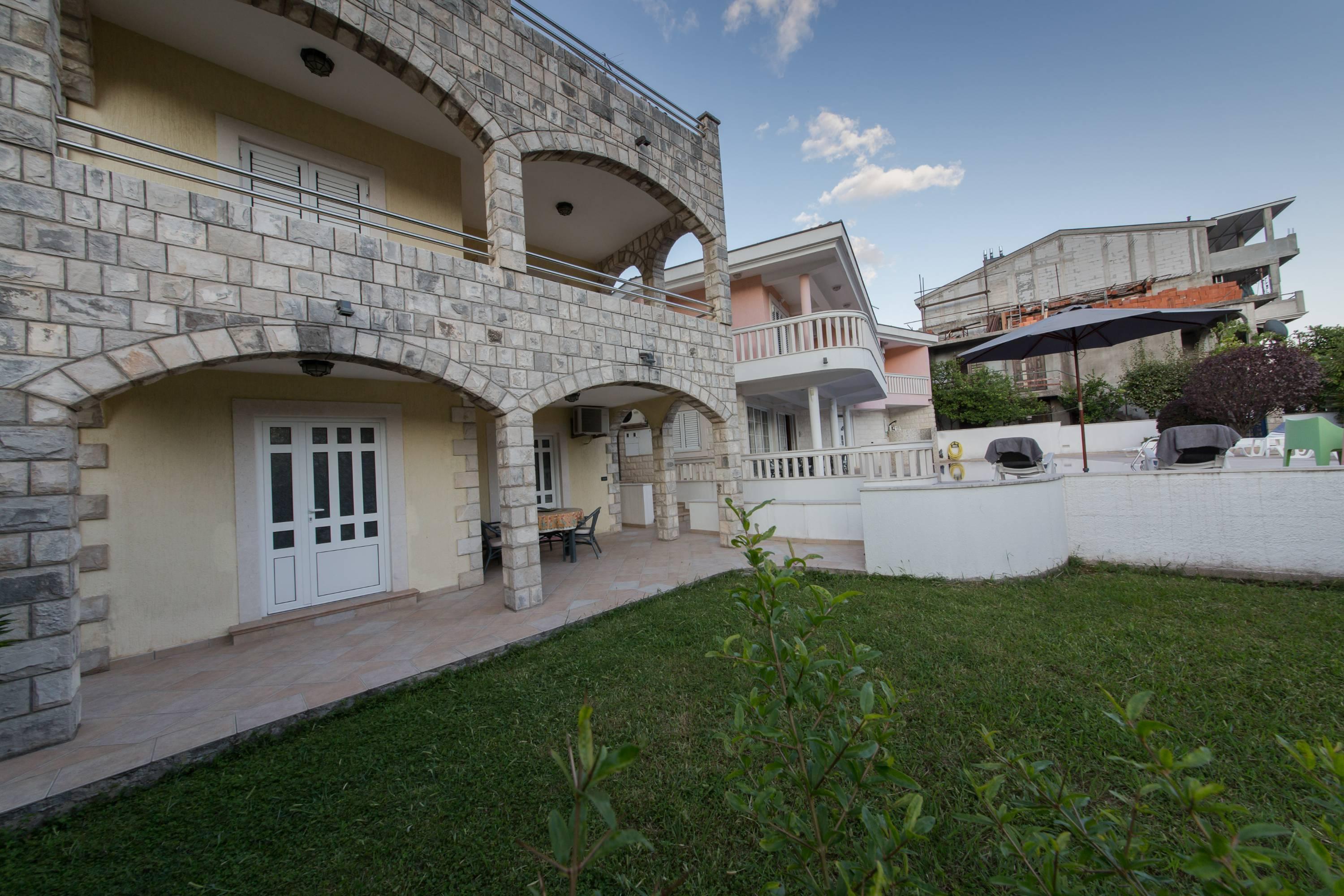 Apartments P&N Resort Херцег-Нови Экстерьер фото